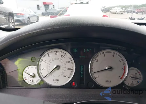 2005 Chrysler 300C z USA, uszkodzony, nr VIN 2C3JA63H05H541000